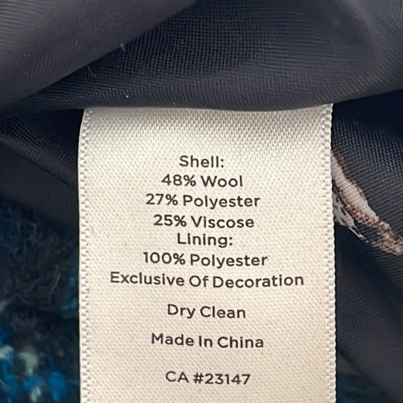 Talbots blue plaid blazer w basket weave buttons - Picture 9 of 12